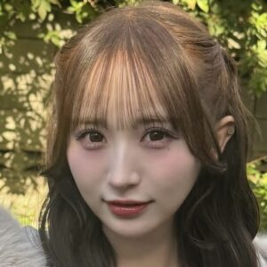 小川奈々子の顔